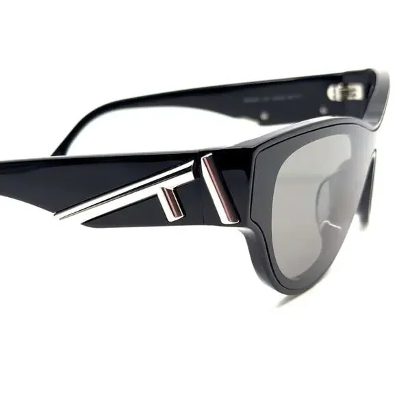 NEW!!! FENDI Sunglasses FE40135F 01A Authentic display picture 2